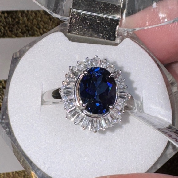 Sterling Silver Oval Created Sapphire Halo Ring Classic Elegant Style Size 7.5 - Picture 12 of 16